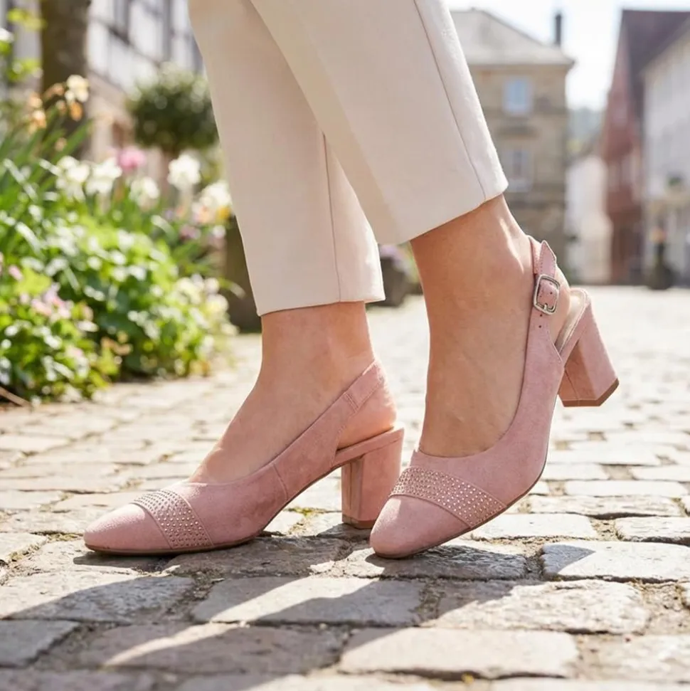 Adjustable Lightweight Court Shoes - Natural
