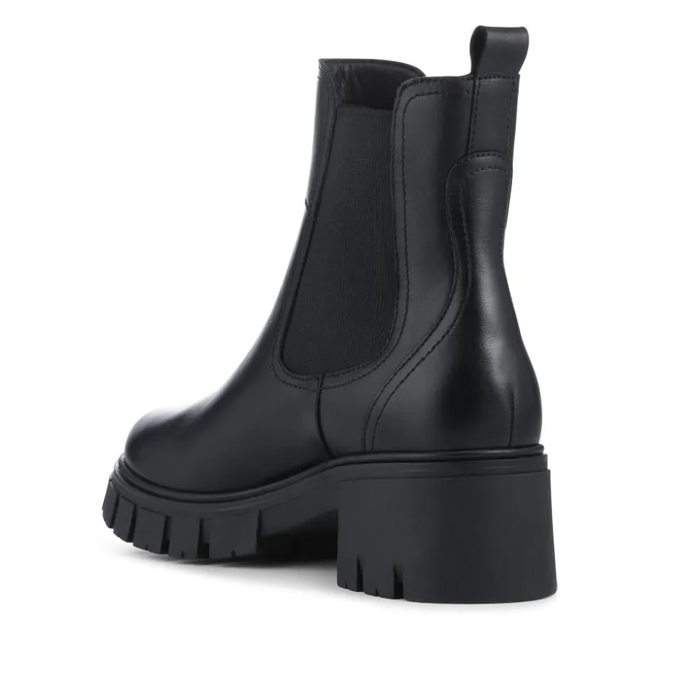 Bellissimo Chunky Leather Chelsea Boots - Black