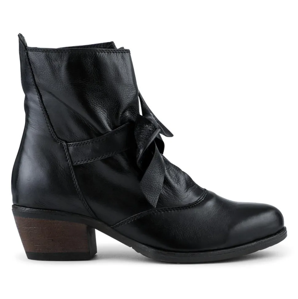 Bellissimo Leather Bow Boots - Black