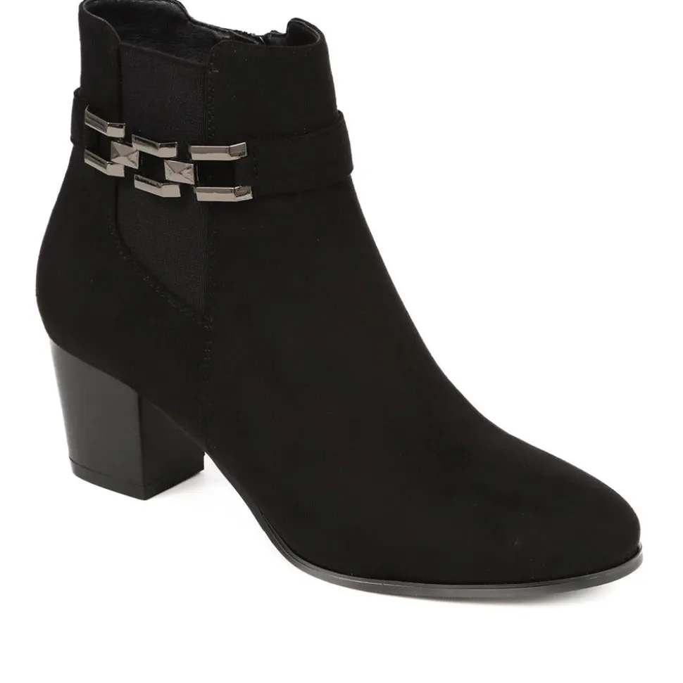 Block-Heeled Ankle Boots - Black