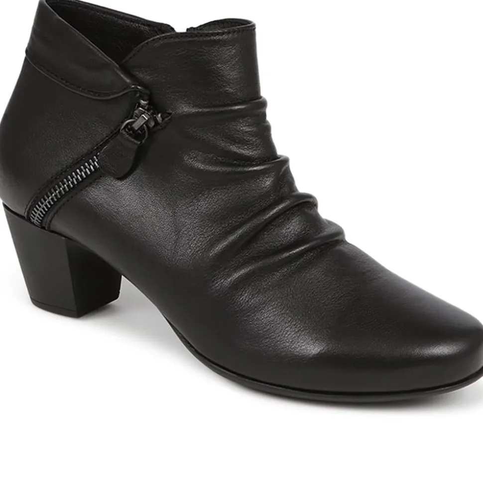 Block-Heeled Ankle Boots - Black