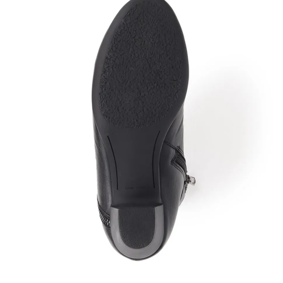 Block-Heeled Ankle Boots - Black