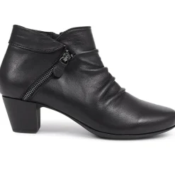 Block-Heeled Ankle Boots - Black