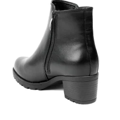 Block-Heeled Ankle Boots - Black Pu