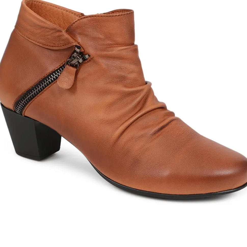 Block-Heeled Ankle Boots - Tan