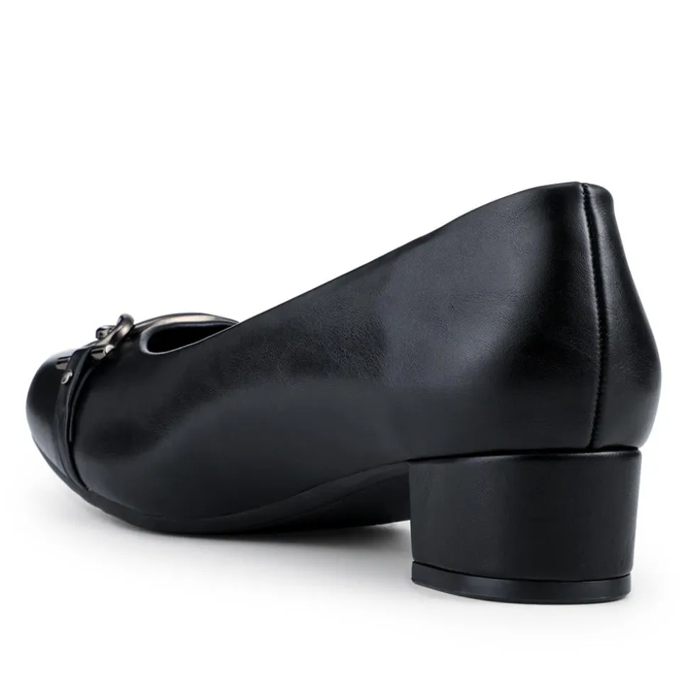 Block Heeled Chain Embellished Pumps - Black