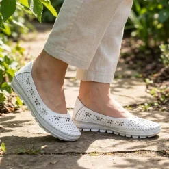 Breathable All Leather Grippy Pumps - White