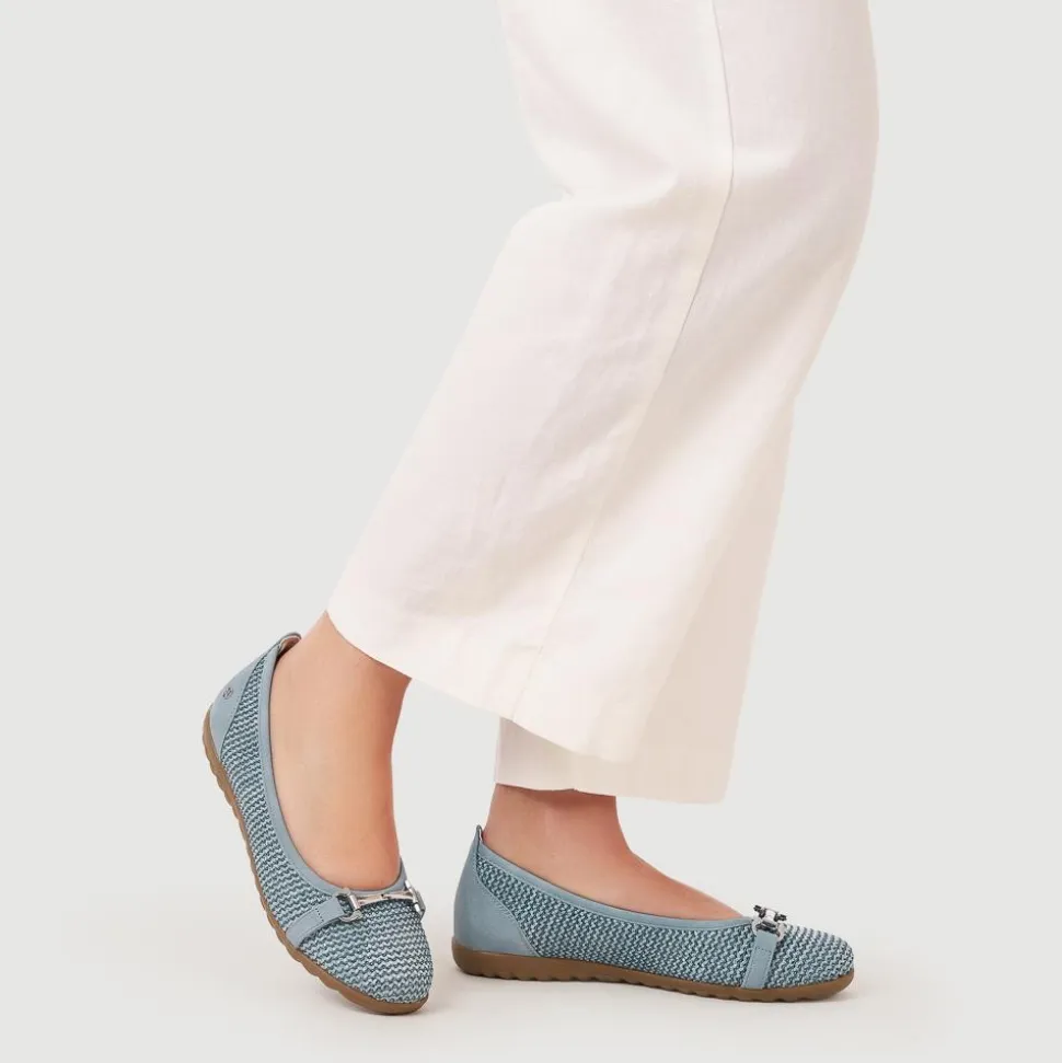 Buckle-Detailed Lightweight Pumps - Denim