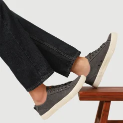Casual Lace-Up Trainers - Grey