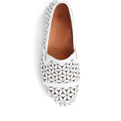 Cut-Out Leather Pumps - White