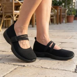 EasyFit Extra Wide Breathable Mary Janes - Black