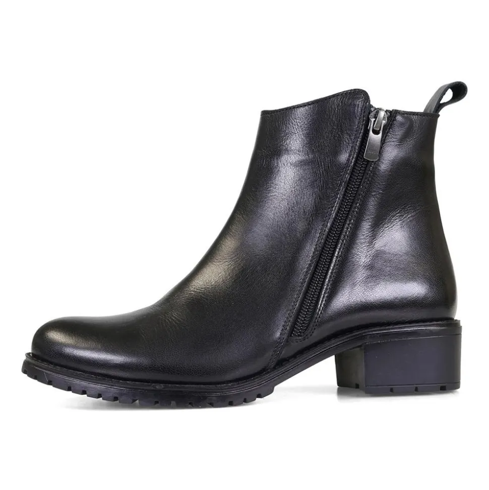 Essential Comfort Boots D Fit - Black Leather