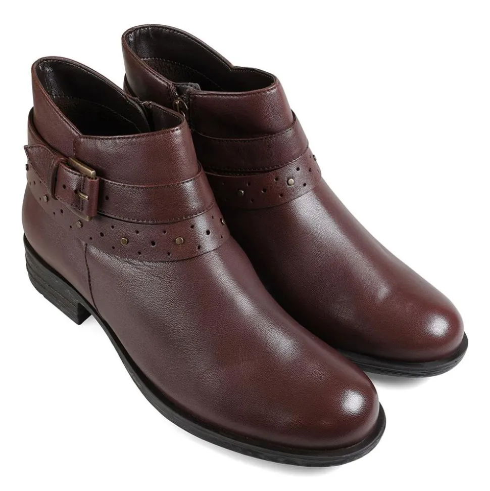Essential Comfort Boots EE Fit - Conker Leather