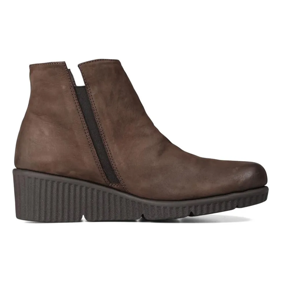 Essential Comfort Boots E Fit - Brown Nubuck