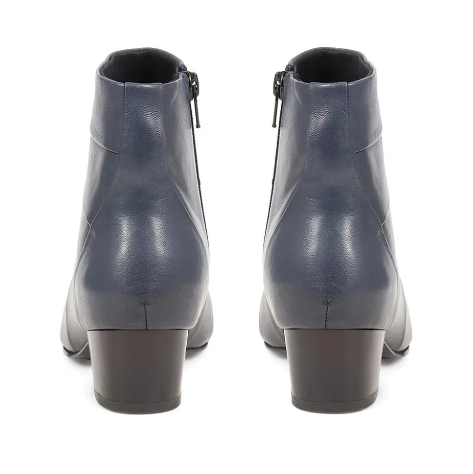 Everyday Leather Ankle Boots - Navy