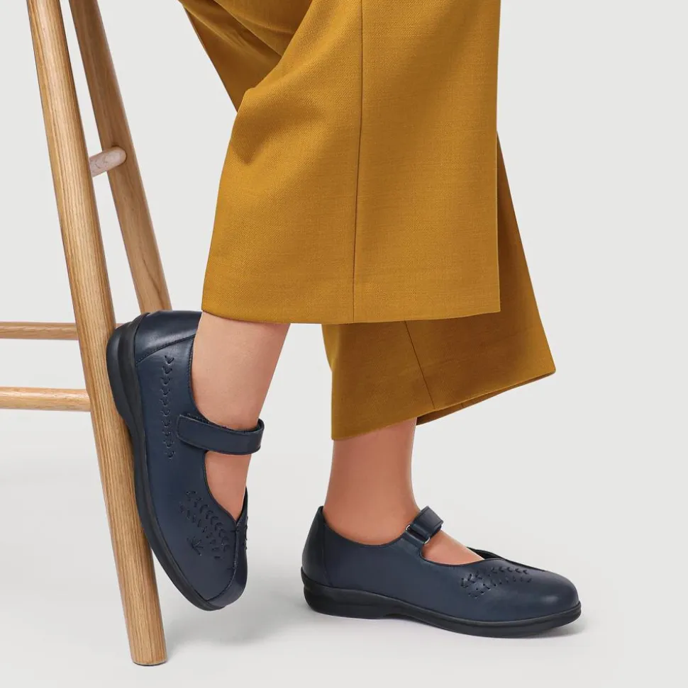 Extra-Wide Leather Mary Janes - Navy