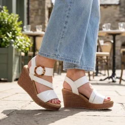 Fashionable Woven Wedge Heel Sandals - White