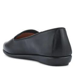 Flat-Soled Casual Slip-On Shoes - Black