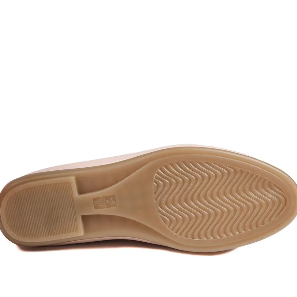 Flat-Soled Casual Slip-On Shoes - Blush