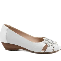 Flower Detail Peep Toe Wedge Pumps - Silver