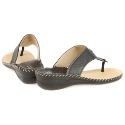 Fly Flot Leather Toe Post with Metal Centre Stud - Black