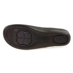 Fly Flot Leather Toe Post with Metal Centre Stud - White