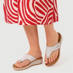 Fly Flot Leather Touch Fasten Toe Post Sandals - White