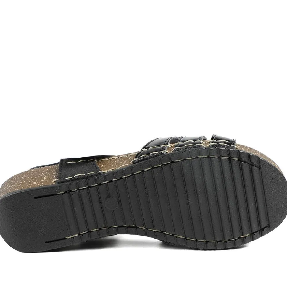 Fly Flot Patent Touch Fasten Sandals - Black