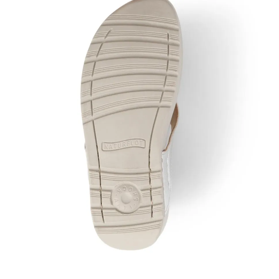 Fly Flot Toe Post Platform Sandals - Silver