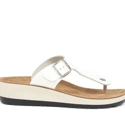 Fly Flot Toe Post Sandals - White