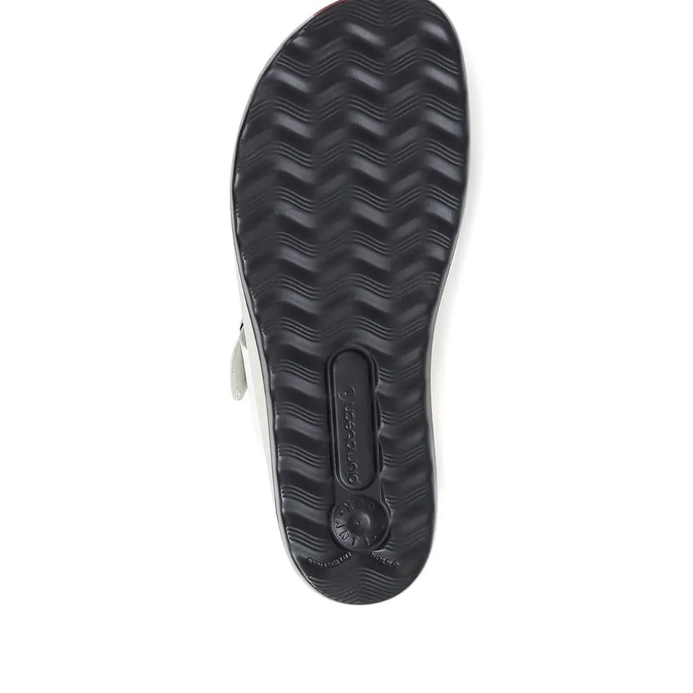 Fly Flot Toe Post Sandals - White