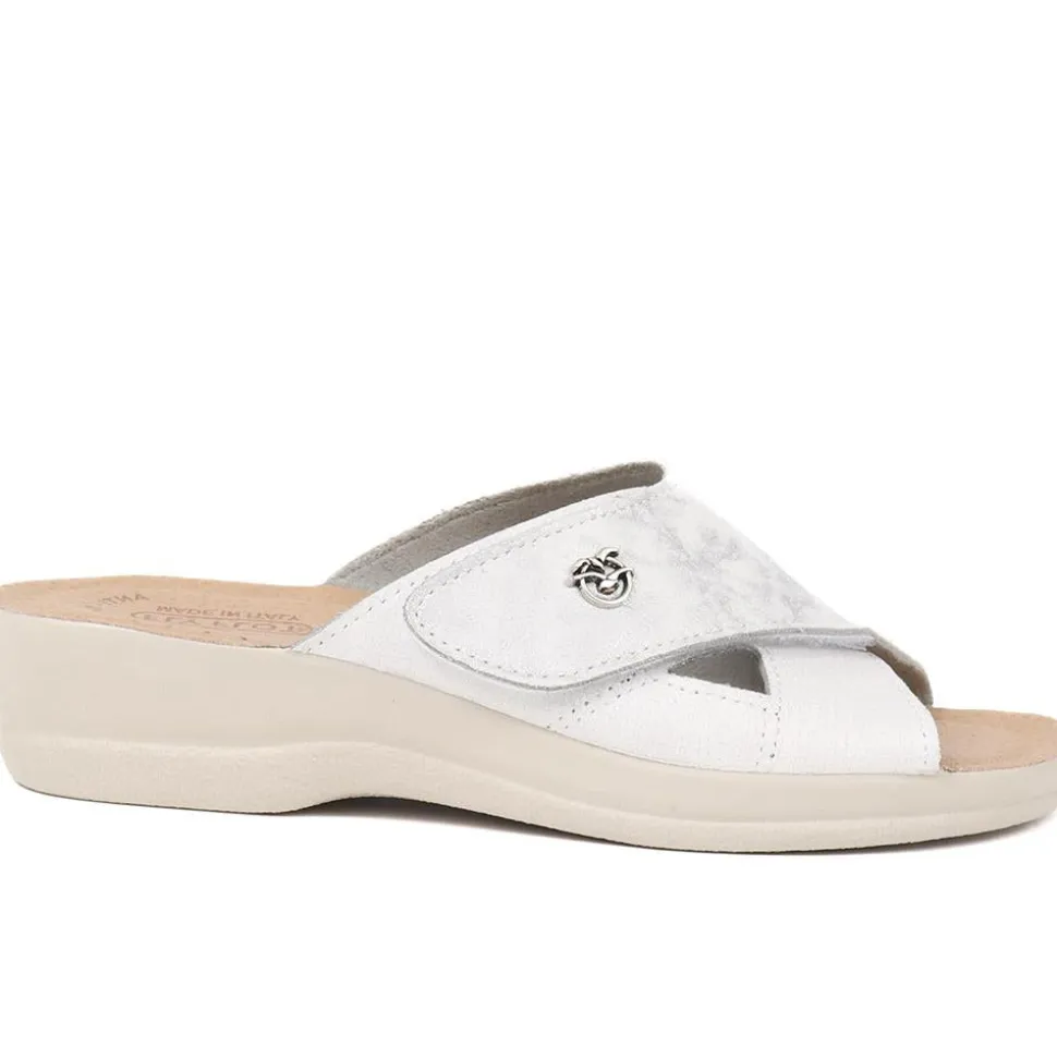 Fly Flot Touch Fasten Mules - White