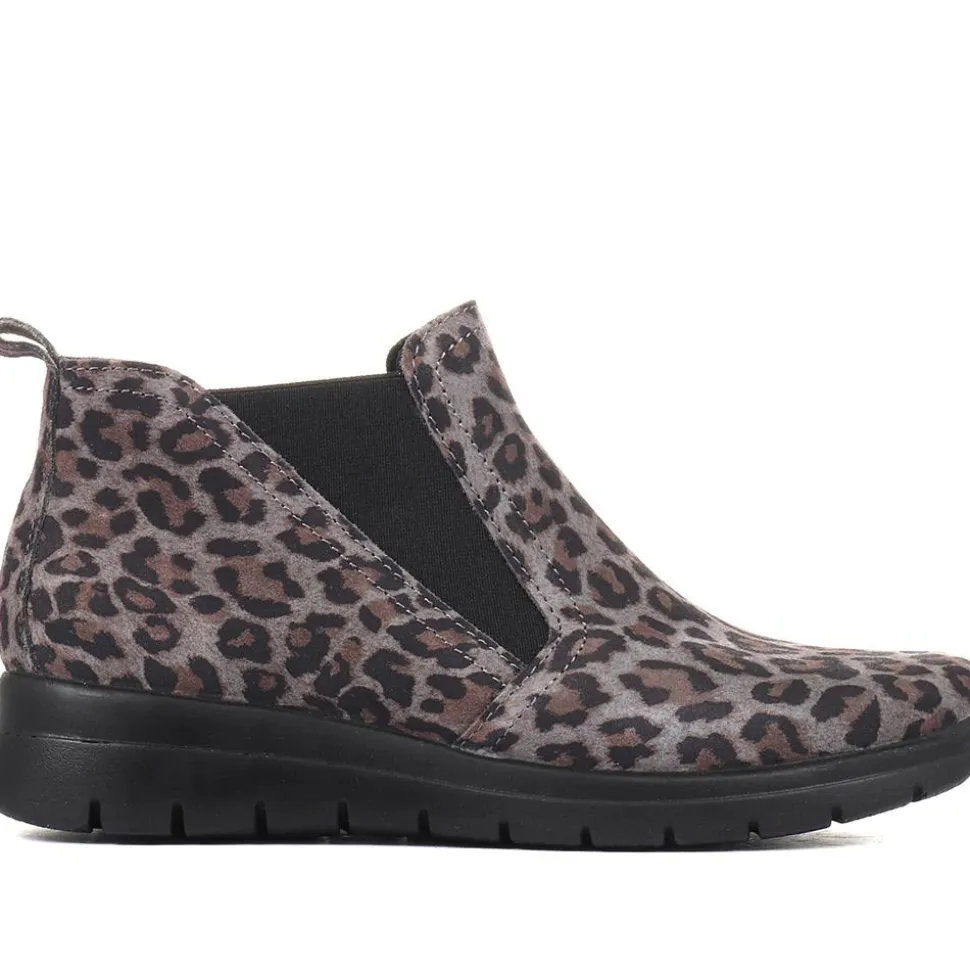 Fly Flot Wide Fit Leopard Print Chelsea Boots - Grey Leopard
