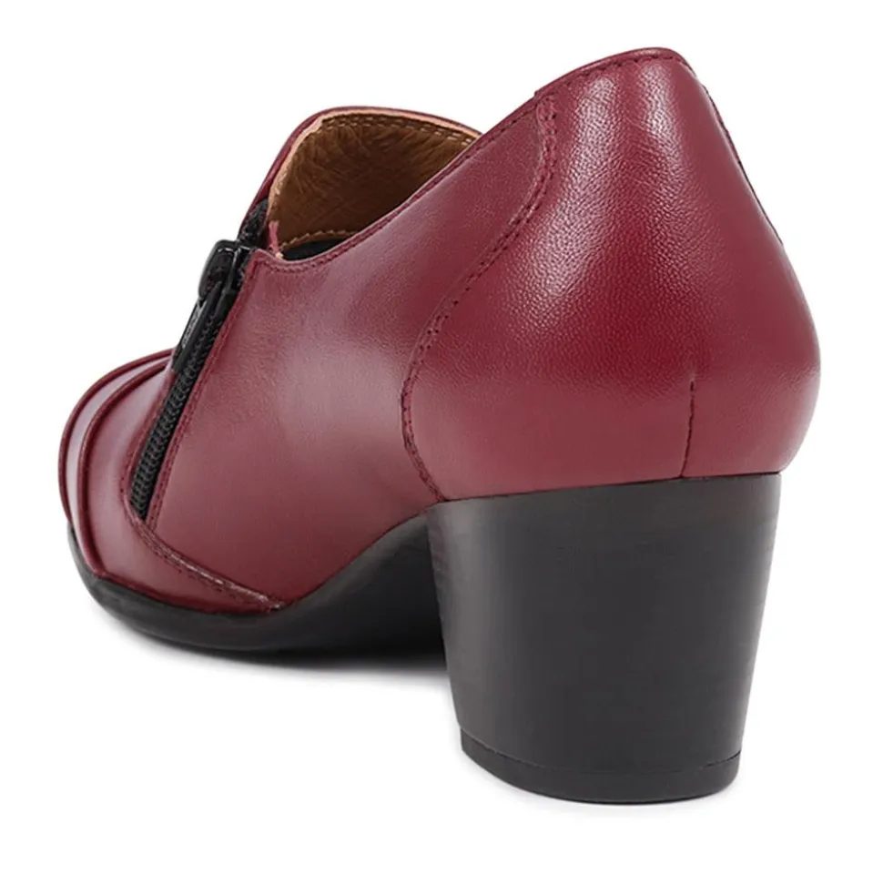 Heeled Court Shoes - Burgundy