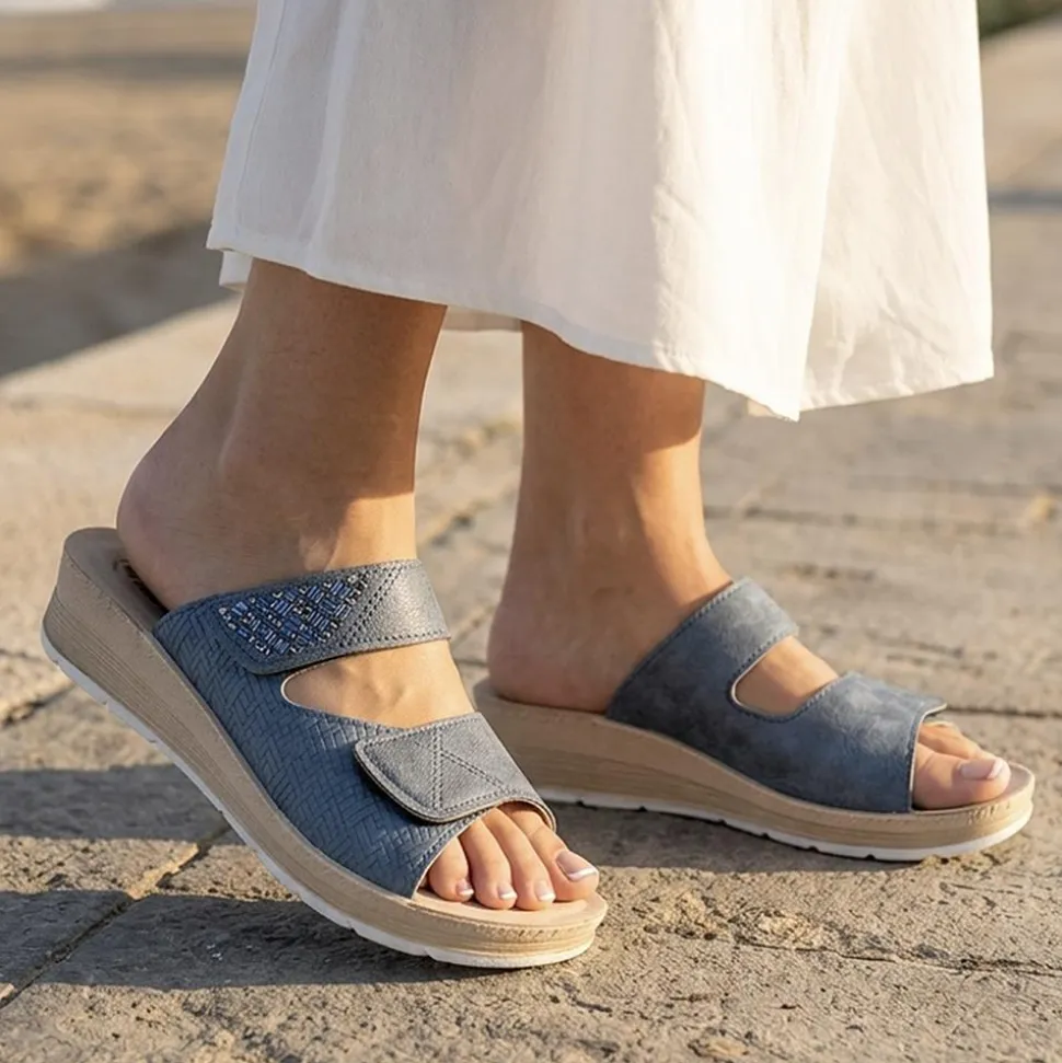 Inblu Dual Adjustable Fasten Strap Sandals - Blue
