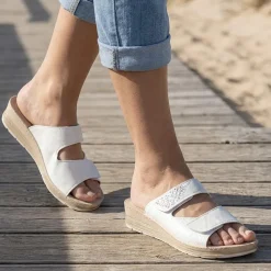 Inblu Dual Adjustable Fasten Strap Sandals - White