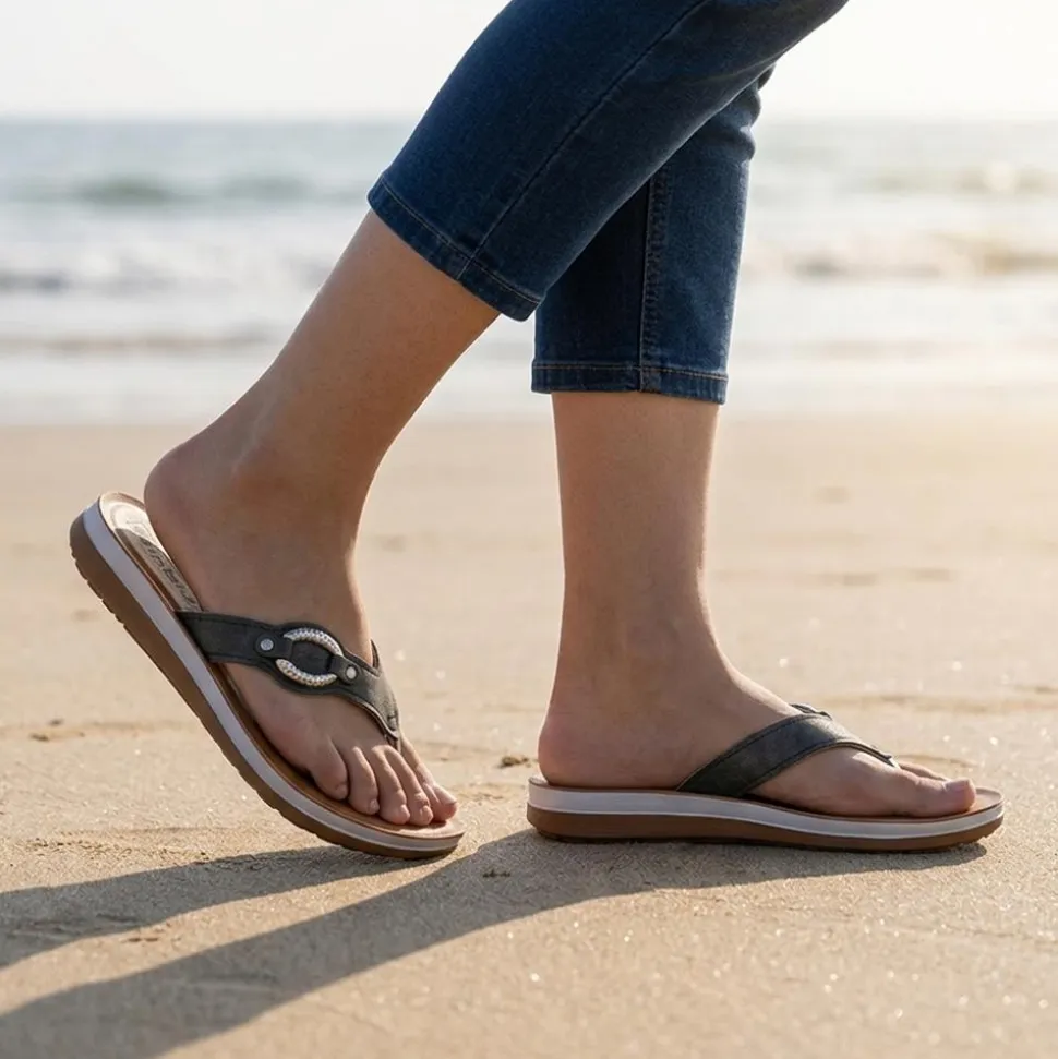 Inblu Embellished Toe Post Sandals - Black