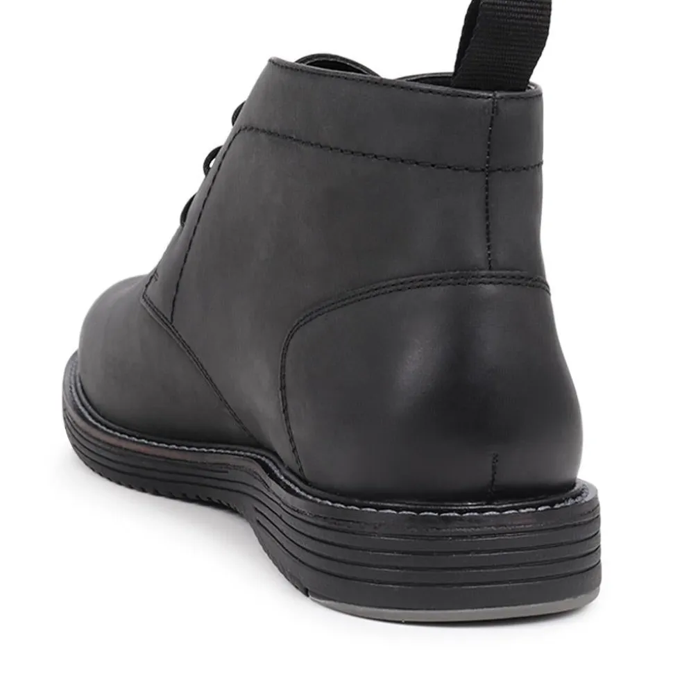Lace-Up Chukka Boots - Black