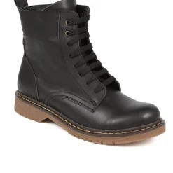 Lace-Up Leather Boots - Black