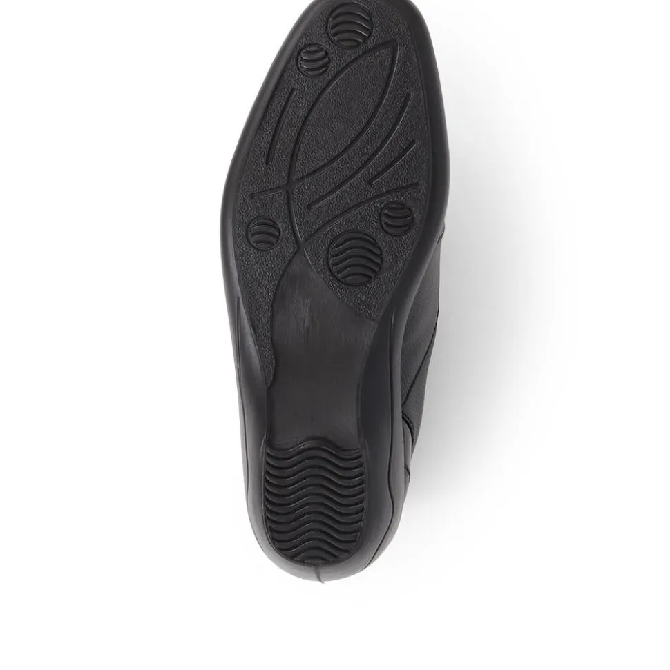 Lace-Up Leather Shoes - Black