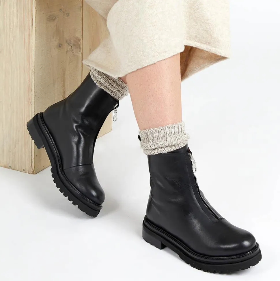 Lanie Zip Up Chunky Boots - Black