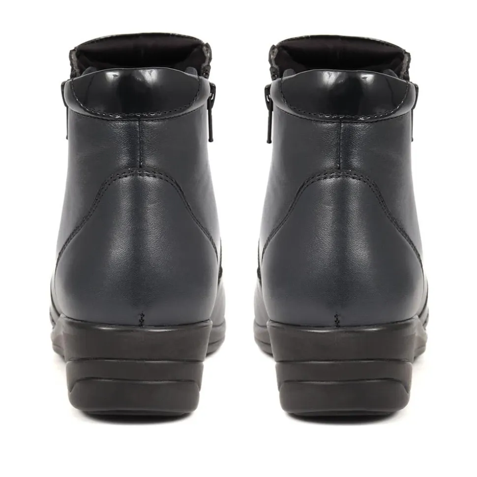 Leather Boots - Navy