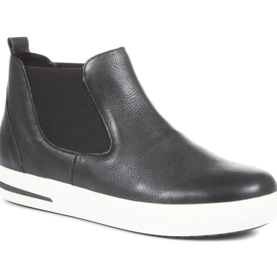 Leather Chelsea Boots - Black