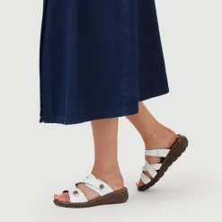 Leather Dual-Fastening Sandals - White