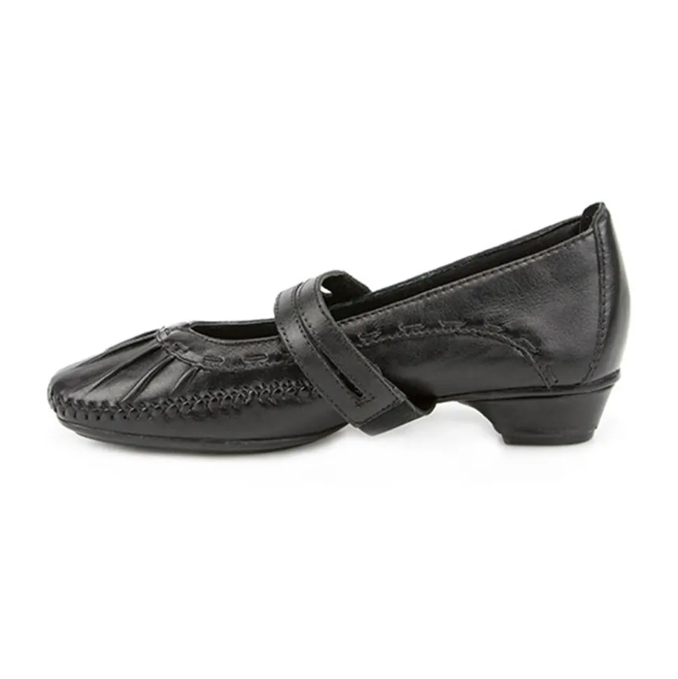Leather Mary Jane with Stitch Detailing. - Black