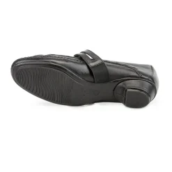 Leather Mary Jane with Stitch Detailing. - Black