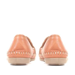 Leather Slip-On Pumps - Tan