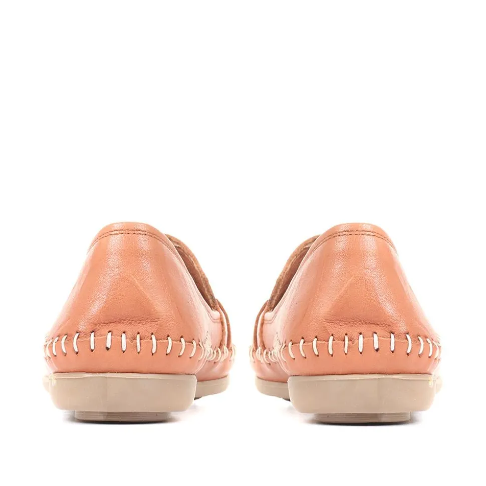 Leather Slip-On Pumps - Tan