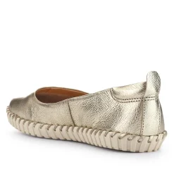 Lightweight Leather Pumps - Gold