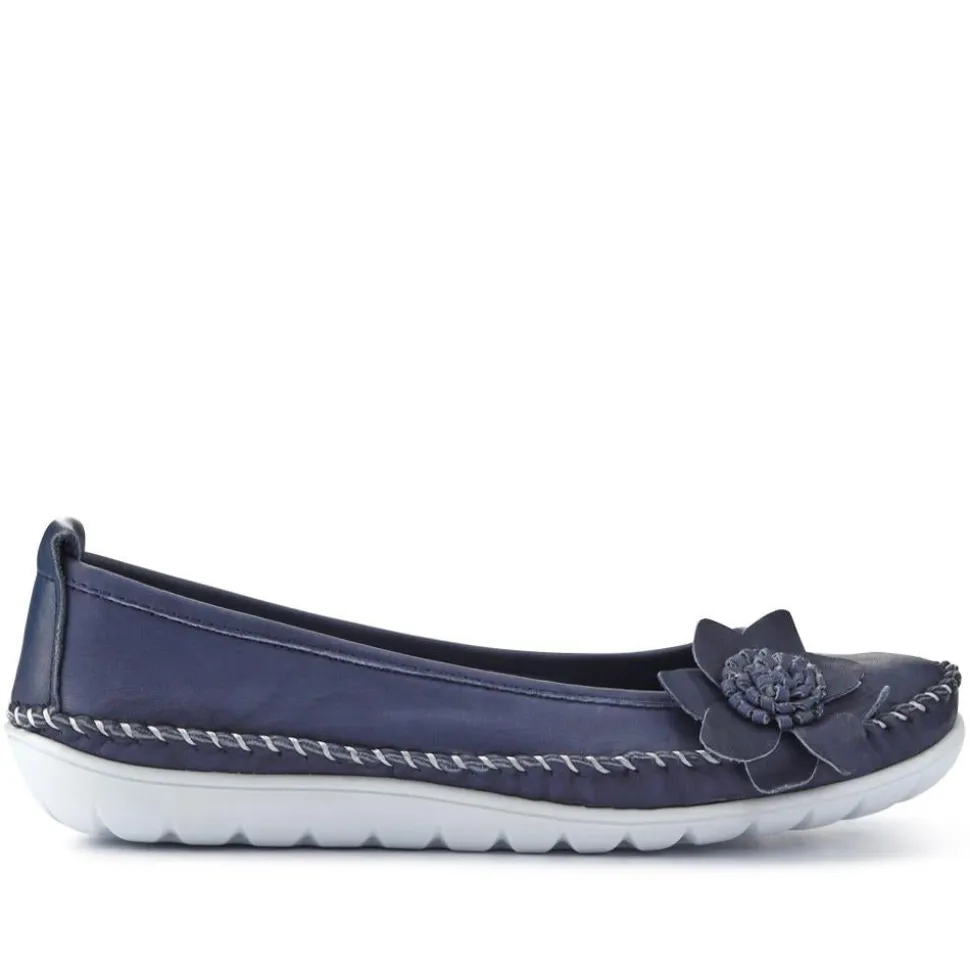 Lightweight Leather Pumps - Navy